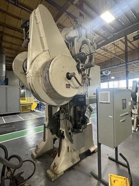 150/110 TON BLISS MODEL #3-3/4-B DOUBLE ACTION TOGGLE PRESS