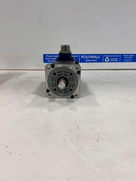 MITSUBISHI HF105S-A51 AC SERVO MOTORS NEW WITH OPEN BOX
