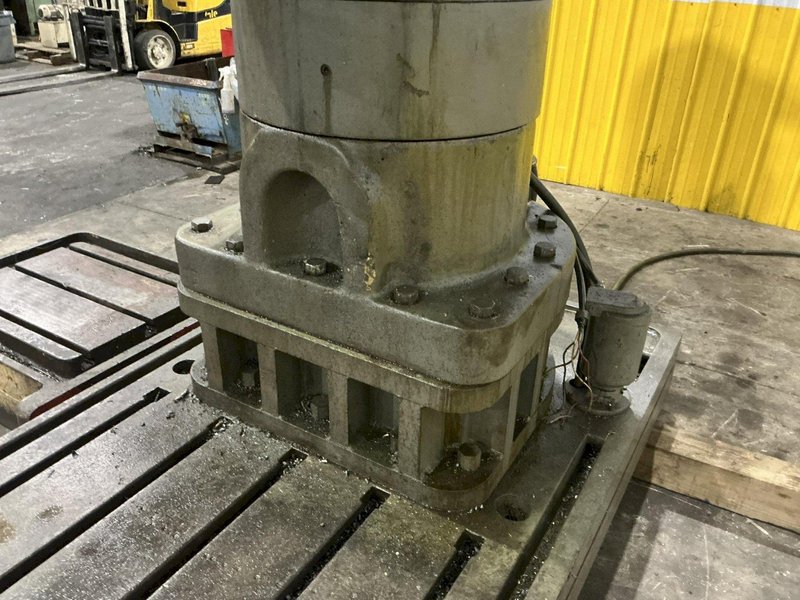 8' X 19" CARLTON MODEL #4A RADIAL ARM DRILL: YOBRO #25902