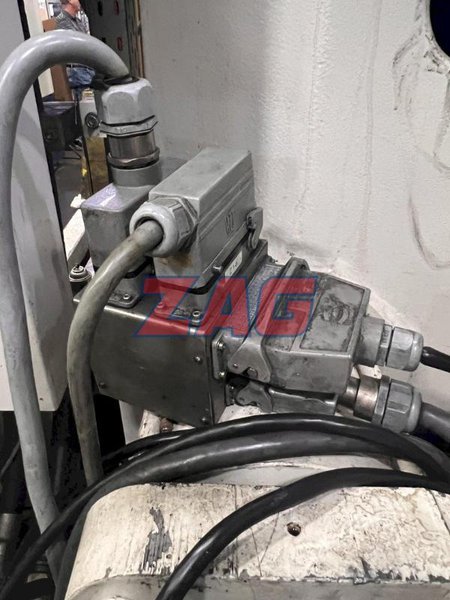 Krauss Maffei Used KM 950/01 8100 MX Injection Molding Machine, 950 ton, 175 oz.