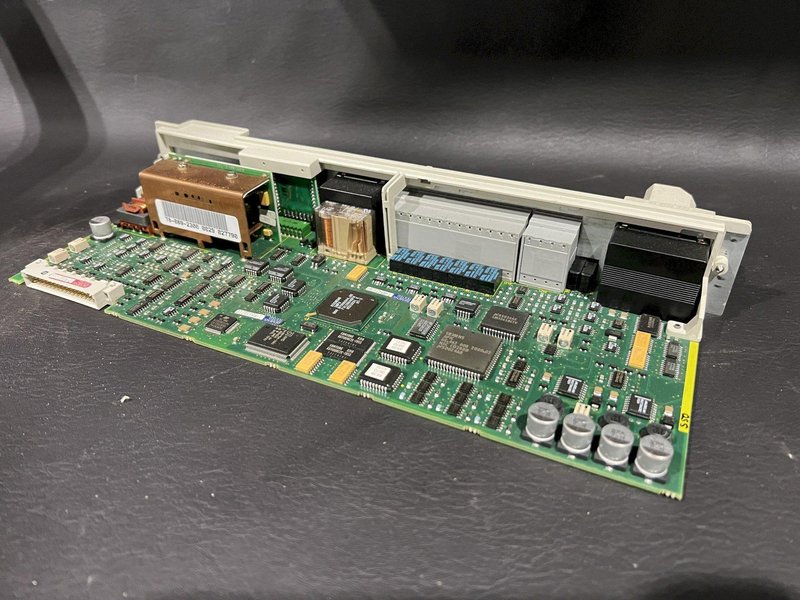 Siemens Simodrive 611 Spindle Control Module Board 6SN1121-0BA11-0AA1
6SN11210BA110AA1