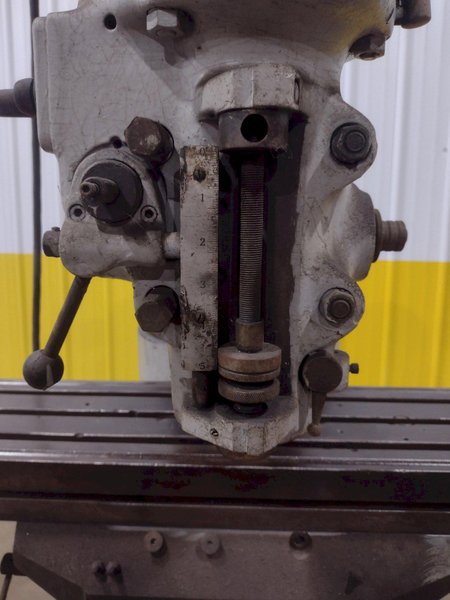 1 HP BRIDGEPORT MODEL J VERTICAL RAM TYPE MILL: STOCK 19390