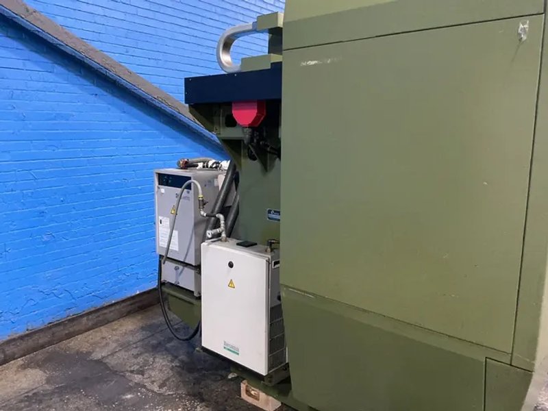 Makino 16” X 29” CNC VMC - Hyper 5