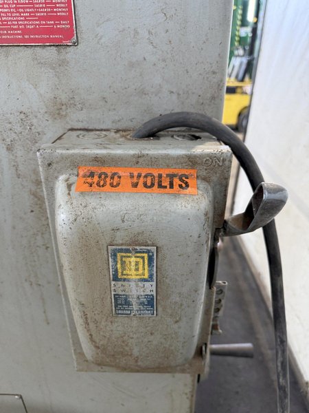 36" DOALL 3612-H VERTICAL BANDSAW. STOCK # 0217526.