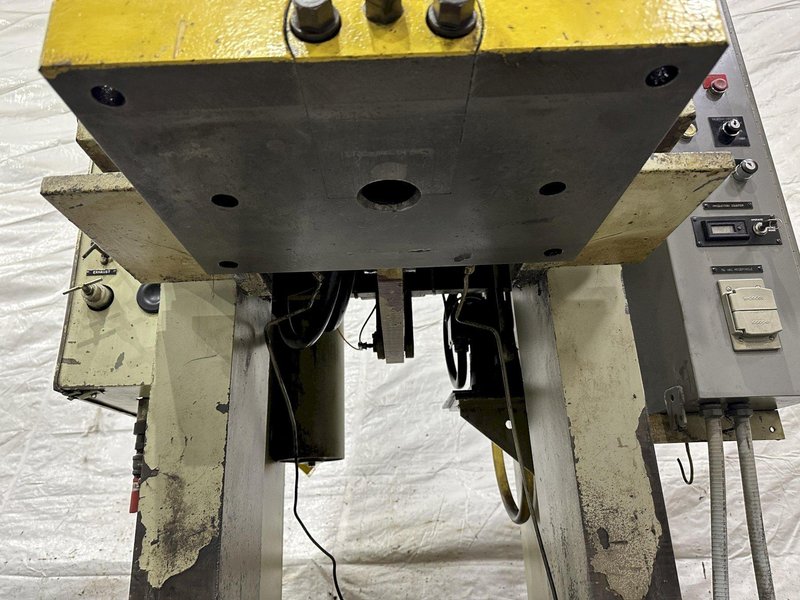 60 TON KOMATSU MODEL OBS60 OBI PRESS: STOCK #77670
