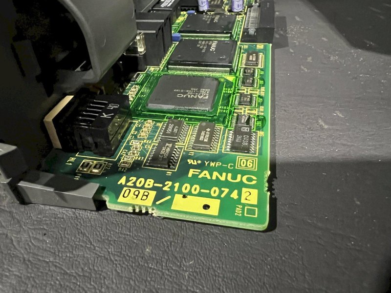 Fanuc Servo Amplifier A06B-6114-H304 A20B-2100-0742/09B TESTED