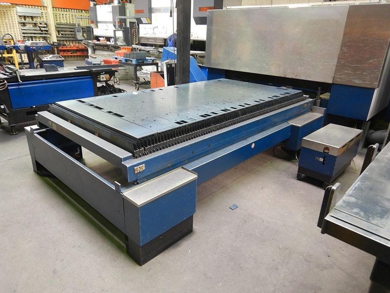 Trumpf - TruLaser 3030 3000 x 1500 mm 3200 Watt