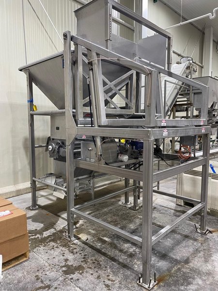Tri-Berry Bulk Filling System with Tote Dumper and Scale