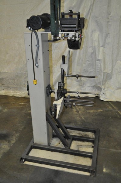 600 LB X 6" DURANT UNCOILER STRAIGHTENER