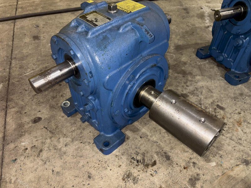 30:1 RATIO CONEDRIVE MODEL #H040-4 REDUCER GEARBOX: YOBRO #23893