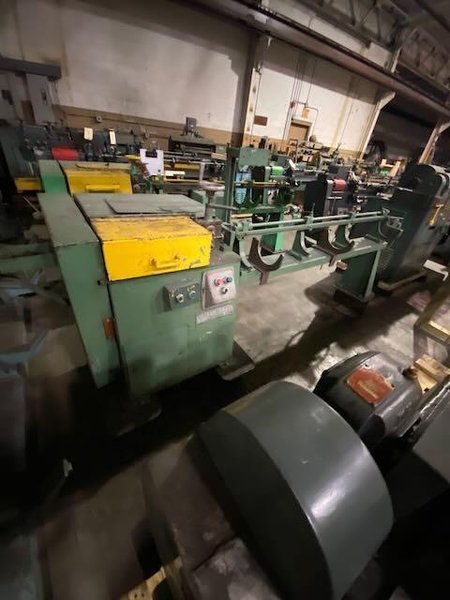 1/8" Shuster Model 1V18 Wire Straightener and Cutoff Machine