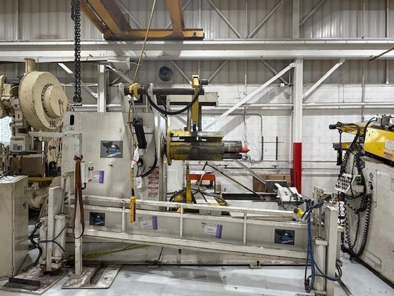 15,000 lbs. x 18" Wide Coe Press Equipment Coil Reel and Coe Powered Straightener For Sale
