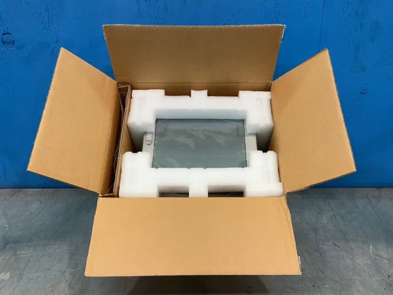 Pro-face Touch Screen Industrial Pc - Pfxpp160dd20n00n00