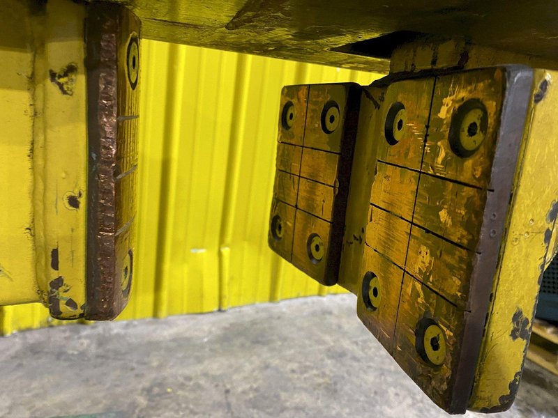 7,500 LB 3.75 TON BRADLEY SINGLE RIM VERTICAL COIL LIFTING TONG SCISSOR TYPE COIL LIFT: STOCK #15818
