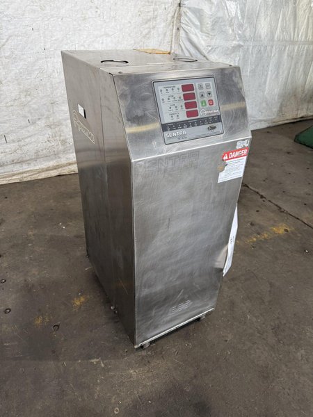 ADVANTAGE ENGINEERING WATER-CIRCULATING TEMPERATURE CONTROL UNIT. STOCK # 1115424