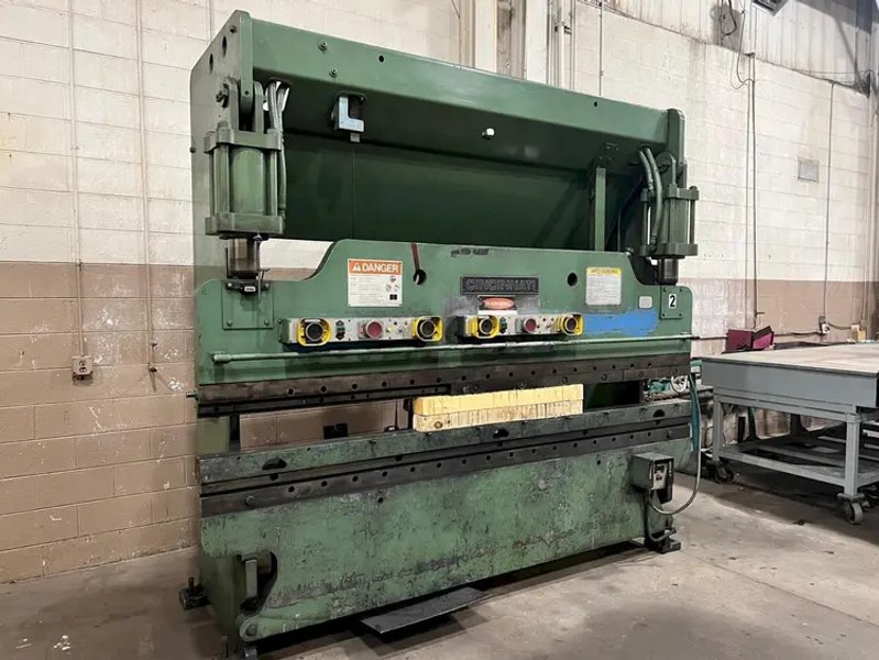 USED CINCINNATI 90 TON X 10' HYDRAULIC PRESS BRAKE MODEL 90CB X 8, Year: 1983