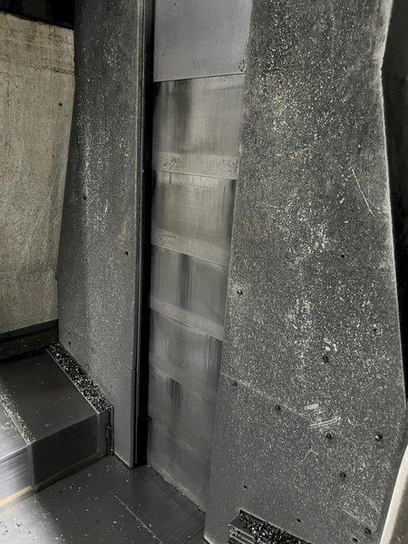Hyundai Wia #KH1000, CNC horizontal machining center, 82.6" X, 53.1" Y, 55.1" Z, 8000 RPM, 35 HP, CT50, Fanuc, 2010 - LOW PRICE