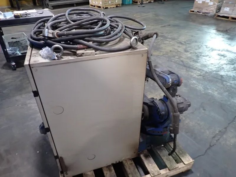 Yaskawa Motoman Robot - Mh6