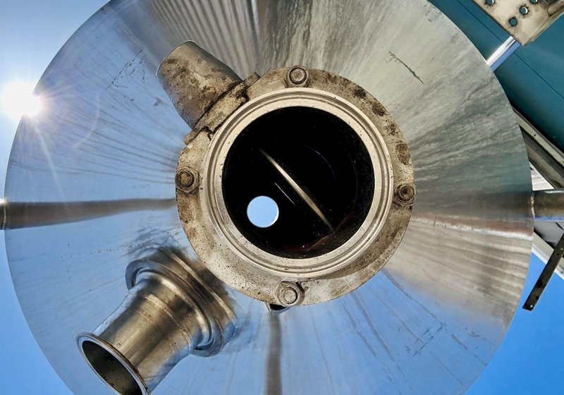 INOX Industries Inc.  |  S.S. V-Bottom Storage Tank / Vessel