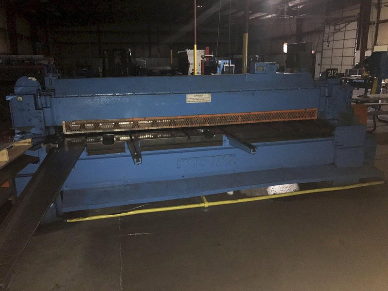 10' X 10 GAUGE WYSONG MODEL #1010HD POWER SQUARING SHEAR: STOCK #68711