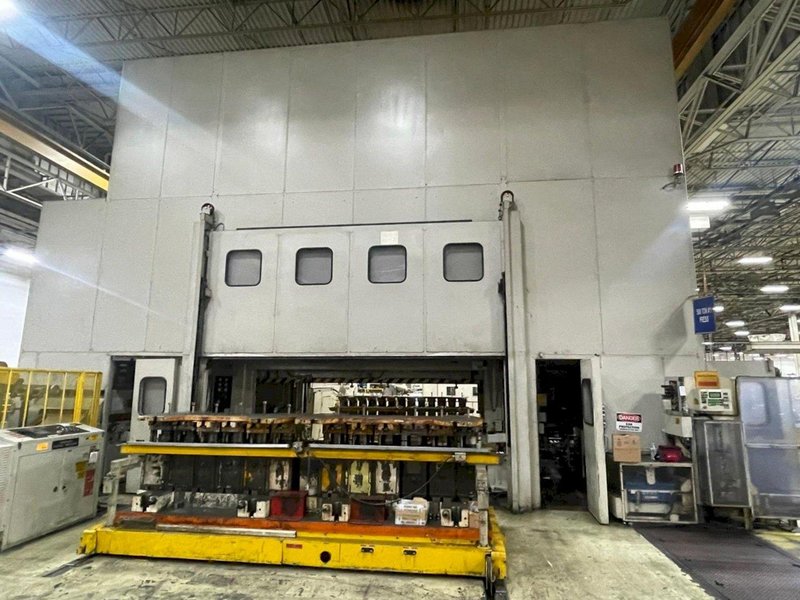 500 metric Ton Aida TMX-S2 Straight Side Double Crank Mechanical Progressive Die Metal Stamping Press, Year 1995