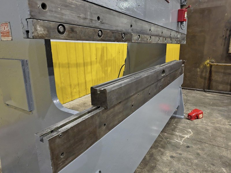 55 TON X 8' CHICAGO DREIS &amp; KRUMP MODEL #68B MECHANICAL PRESS BRAKE D&amp;K : YOBRO 26148