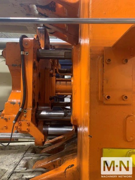 1000 TON 148 OZ UBE MODEL UZ1000 INJECTION MOLDING MACHINE MFG 2013