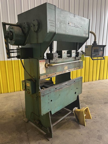 20 TON x 52" WYSONG MODEL #2052 MECHANICAL PRESS BRAKE WITH HURCO BACK GAUGE: STOCK 17100
