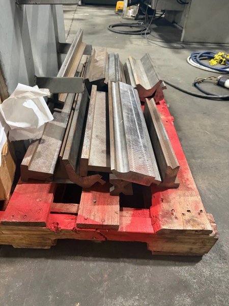 USED ERMAK POWER BEND PRO 83" X 66 TON HYDRAULIC 3 AXIS CNC PRESS BRAKE
