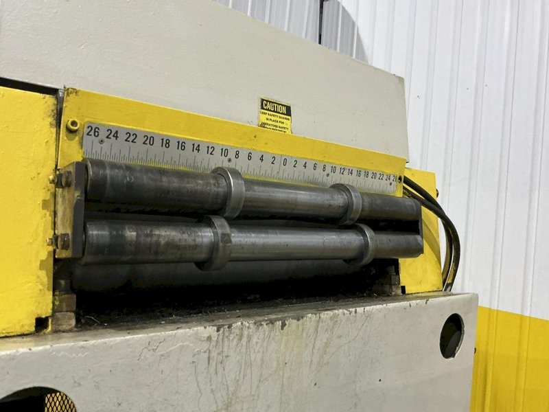 8,000 LBS X 24" X .125" DALLAS UNCOILER COIL REEL, MOTORIZED STRAIGHTENER - FEED LINE: YOBRO #24808