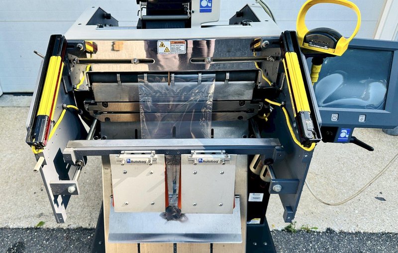 Automated Packaging Systems | AutoBag 255 OneStep “G” Bagger System