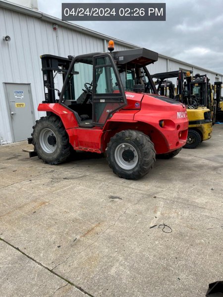 Manitou  M40-4,Price:  $86,900,Type:  Class 5 - I.C.E. Pneumatic,Year: 2018