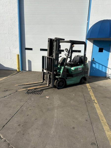 5000 LB MITSUBISHI LP FAS CHUSHION TIRE FORKLIFT: STOCK #77763