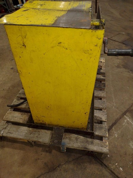 1,200 LB X 10" ROWE MODEL #810 MOTORIZED COIL CRADLE: STOCK #20254
