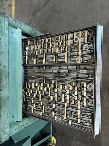 25 TON PIERCE-ALL 3025A SINGLE END HYDRAULIC PUNCH. STOCK # 0847923