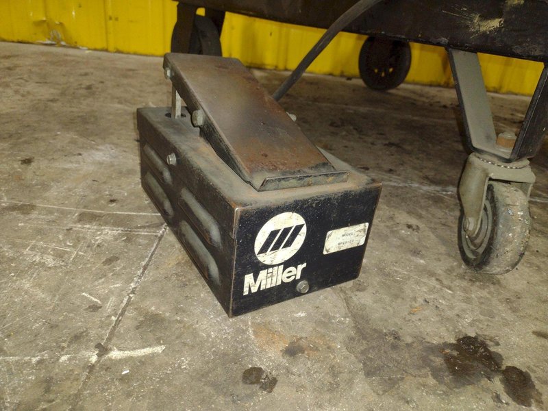 MILLER MODEL #SYNCROWAVE 250 AC/DC WELDER &amp; RADIATOR-1 CHILLER: YOBRO #24819