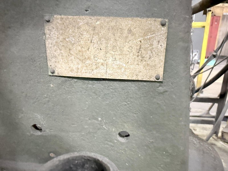 Dependable model 200sa shell core machine s/n 639 (no feed hopper)