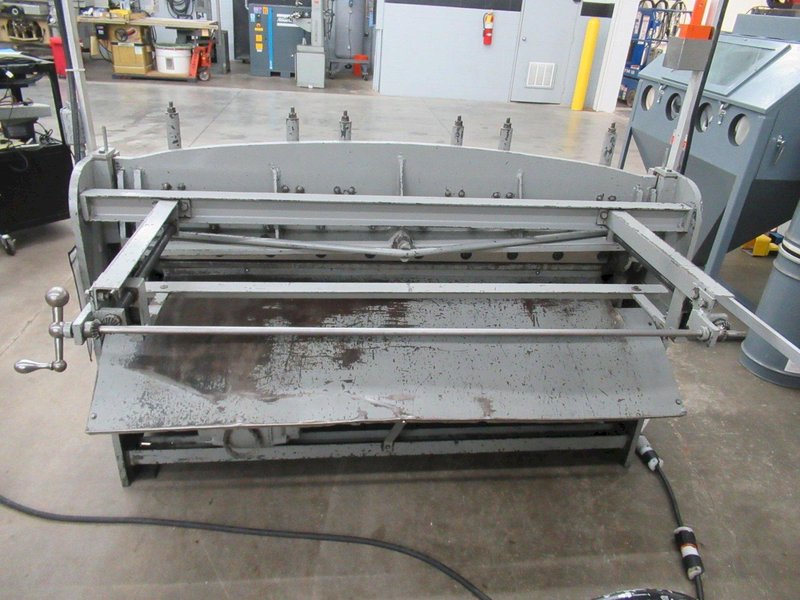 Whitney-Jensen 7260 Mechanical Power Squaring Shear 60" x 12 Gauge Capacity