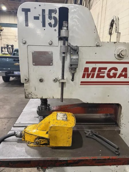 USED MEGA PUNCH MODEL SMGP-35 35 TON HYDRAULIC PUNCH PRESS
