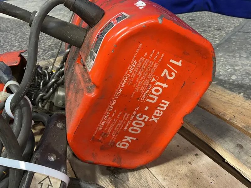 Cm Valustar  8.2 Amps  1/2 Ton Chain Hoist  - W F