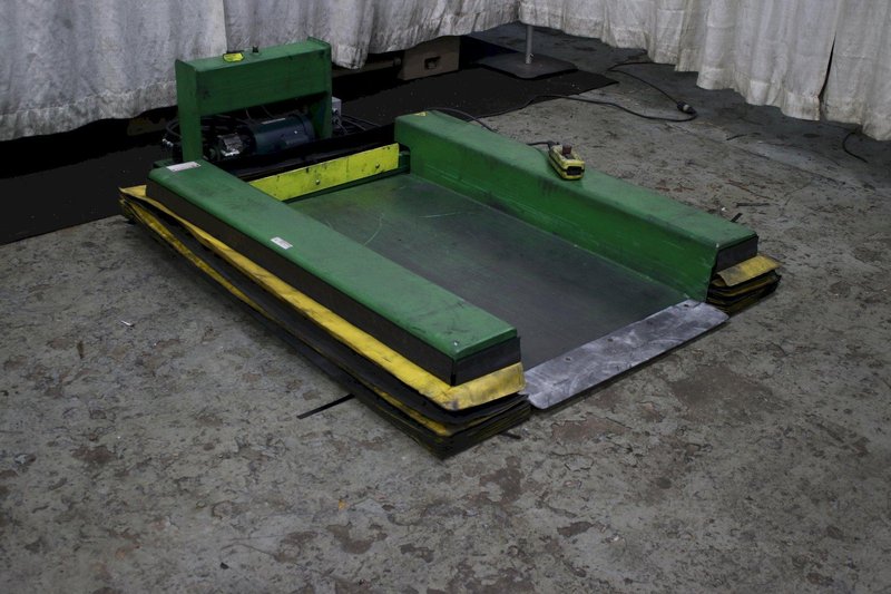 2000 LB 32" X 54" ATI ZERO LOW LIFTS HYDRAULIC TABLE STOCK #74763