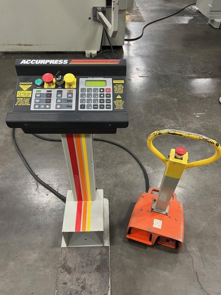 2007 Accurpress 71008 Press Brake (#6040)