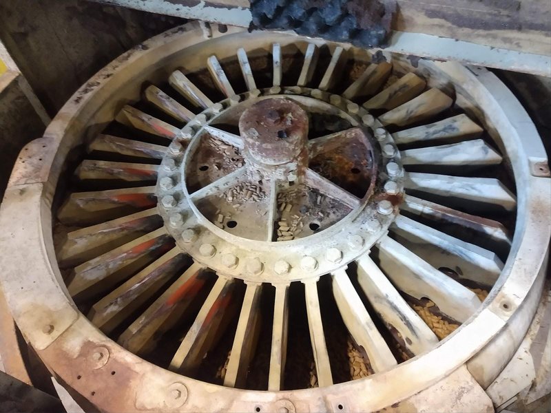 9 CU FT ALMCO MODEL OR-10VHE ROTARY VIBRATORY FINISHER