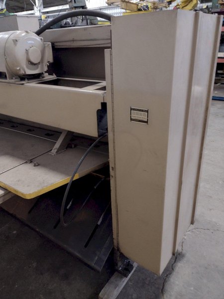 12' X 1/4" CINCINNATI NO. 2500X12 HYDRAULIC POWER SQUARING SHEAR. STOCK # 1006725