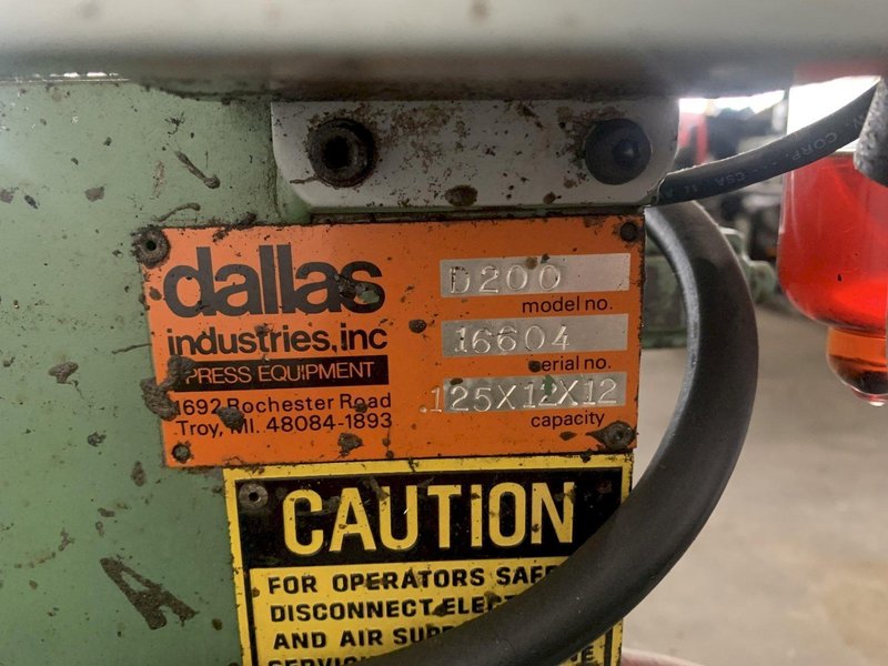 12" x 12" x .125" FEED LEASE MODEL #D200 AIR GRIP STRAIGHTENER &amp; FEEDER : STOCK #10588