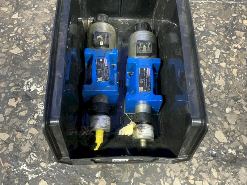 Rexroth 35 Bar Spool Valves