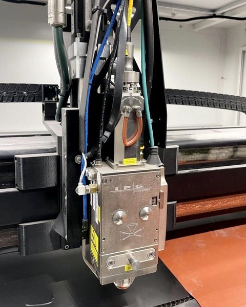 IPG SYS-4X4 LaserCube Fiber laser