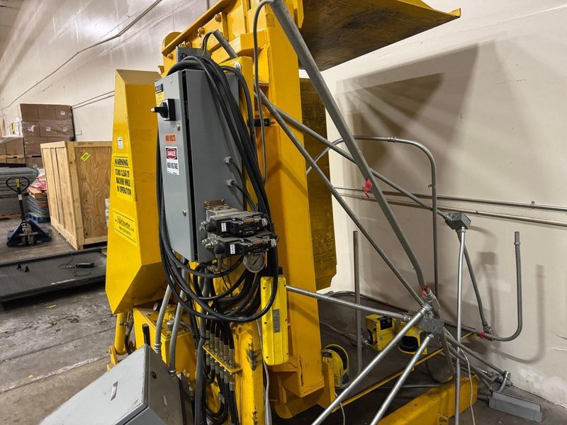Arpac Pro Series SW-4026-L Pallet Wrapper w/ Dual Clamp Pallet Inverter, 2005