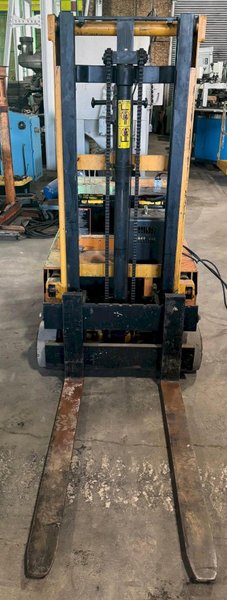 2500 Lb. Big Joe Electric Lift Truck PDC-25-106, Walk Behind, 106" Lift Height, Nice