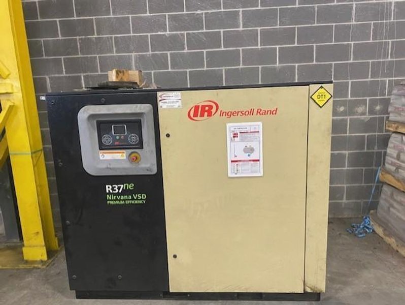 50HP INGERSOLL RAND ROTARY SCREW AIR COMPRESSOR STOCK# 4155
